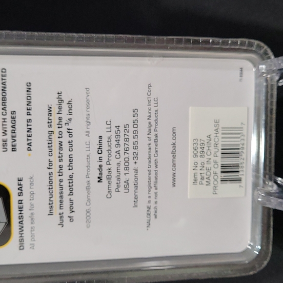 CAMELBAK | The Bottle Replacement Bite Valve & 2 Straws - Picture 4 of 4